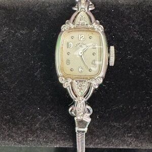 Vintage circa 1950's Lady Elgin 14K White Gold watch RARE! Collectible!